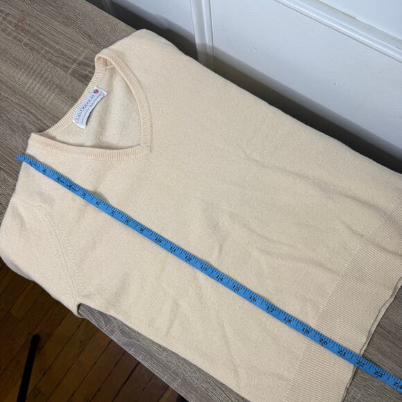 VTG Clan Douglas Mens Small Pure Cashmere Made in Scotland Cream V-Neck Sweater - Picture 7 of 8